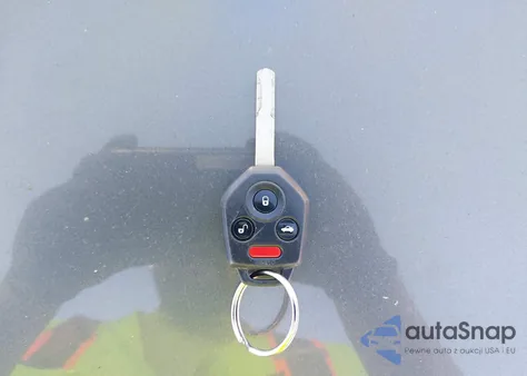 2010 Subaru Outback 2.5I Limited z USA, uszkodzony, nr VIN 4S4BRCJC8A3373341